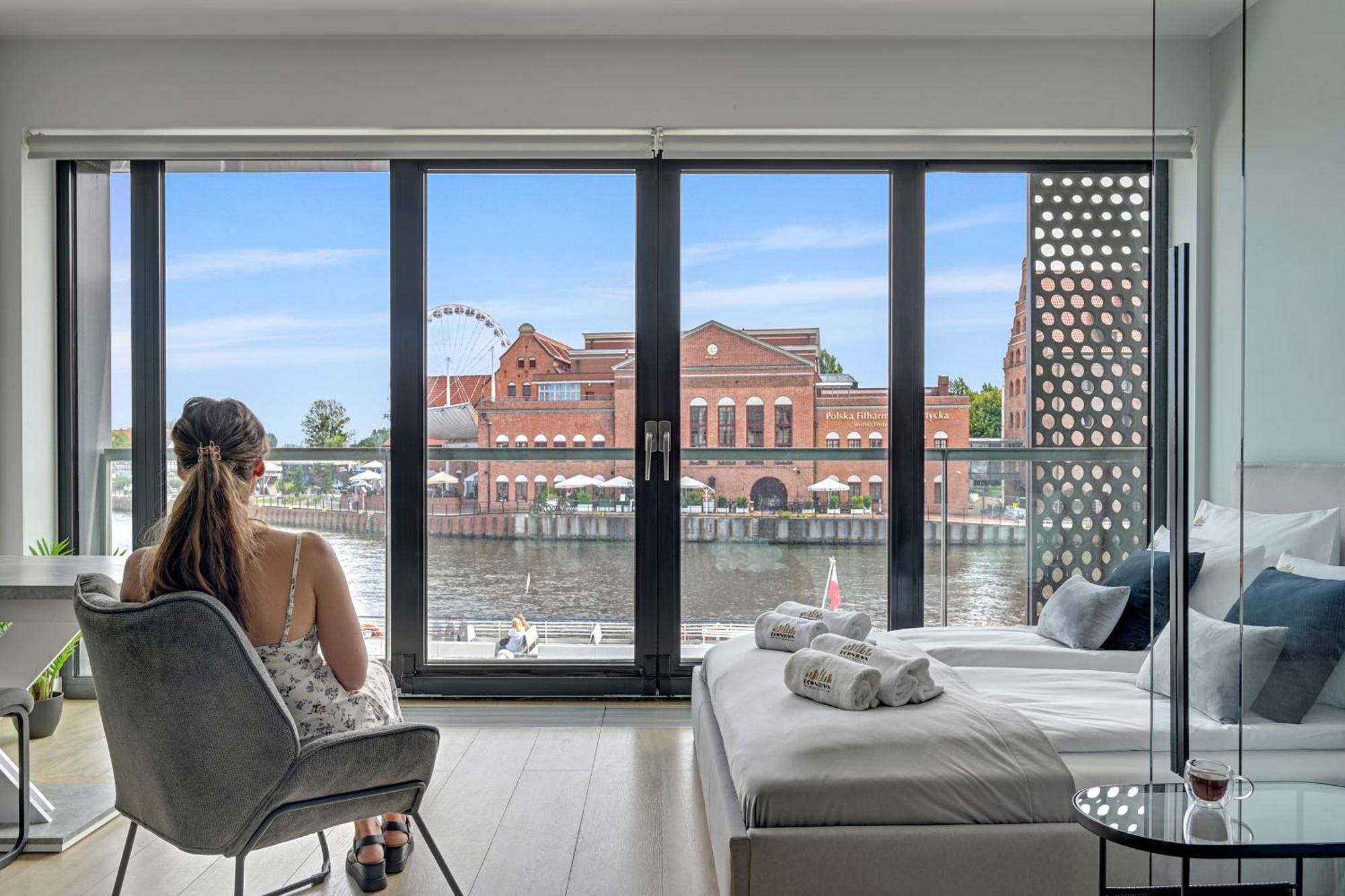 Symfonia Amazing River View Apartment By Downtown Apartments 그단스크 외부 사진